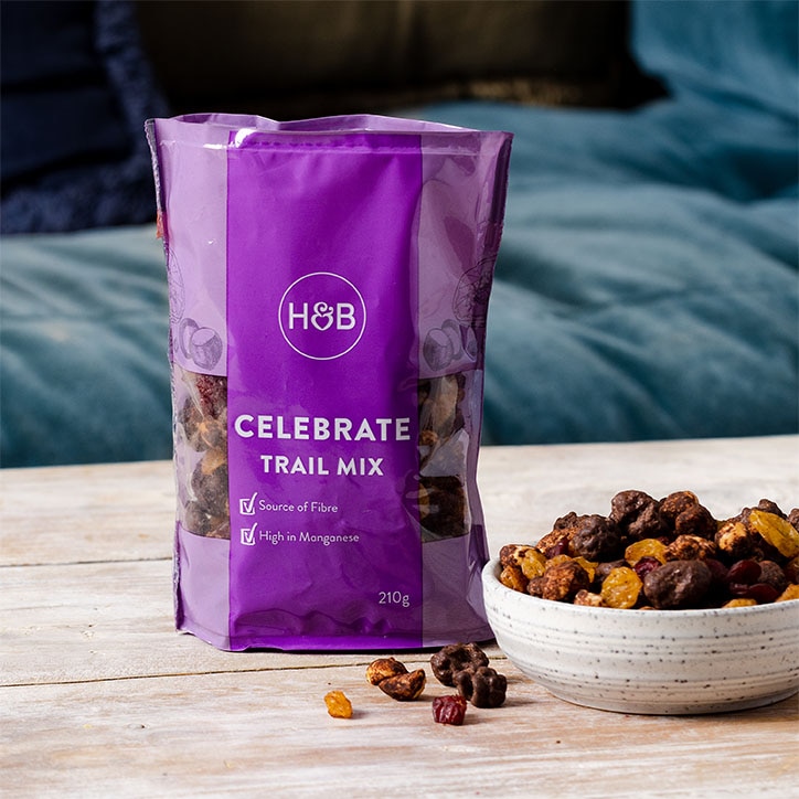 Holland & Barrett Celebrate Chocolate Fruit & Nut Mix 210g-1