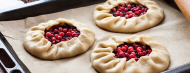 5 Sweet & Savoury Elderberry Recipes