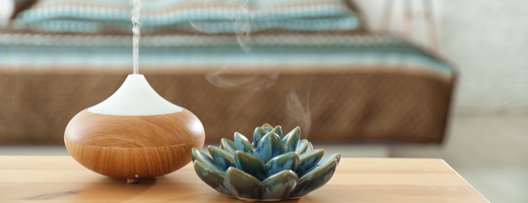 Thinking of getting an oil diffuser? This article lists 8 of the best essential oil diffusers, as used and recommended by our customers.