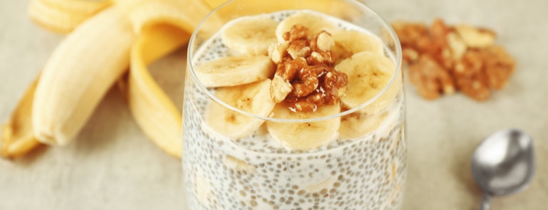 banana smoothie with chia seeds