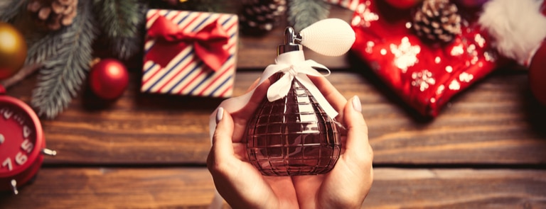 christmas perfume as gift 