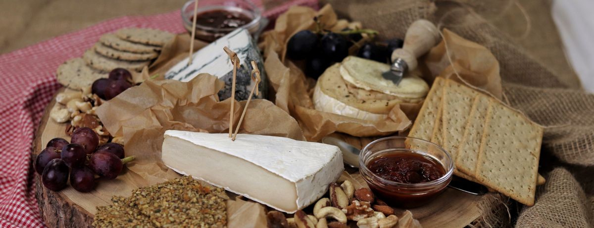 Vegan cheese board: how to create your own image