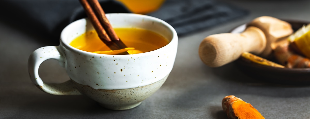 Turmeric tea has gained a cult following. But what are the big turmeric tea benefits for health? And why is brewing this hero herb so special? 





