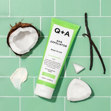 Q+A AHA Exfoliator Body Scrub - 250ml image 3