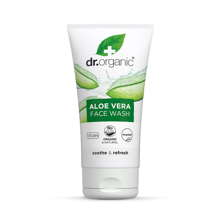 Aloe Vera: Benefits, Uses, Dosage & Side-Effects | Holland & Barrett