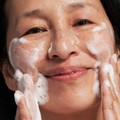 Image 3 for Skin Active Exfoliating Wash 125ml