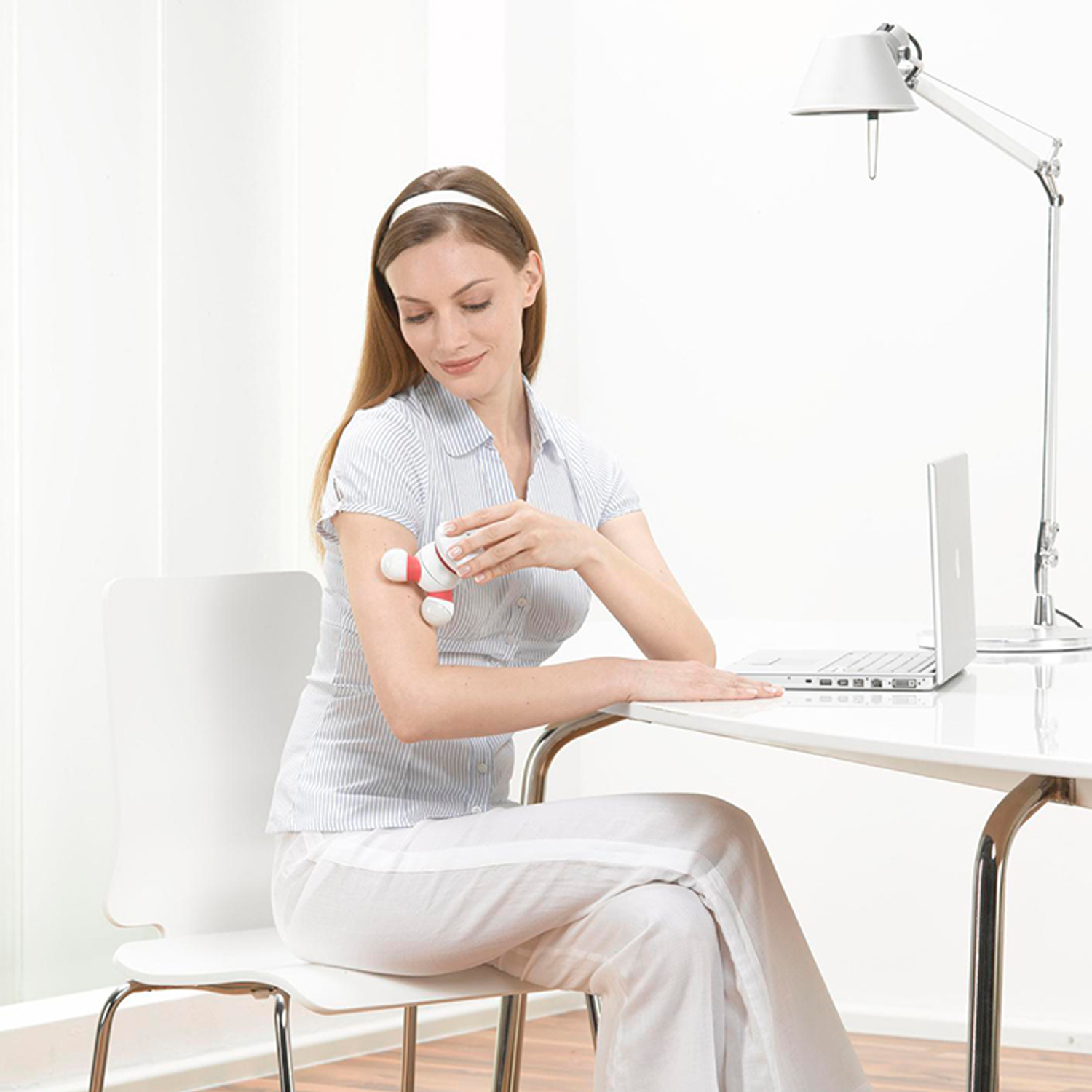 Beurer Personal Mini Massager, green MG16 Holland & Barrett