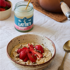 Image 2 for Latties Strawberry Sea Moss Gel 250g