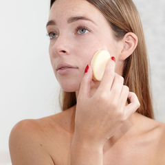 Image 4 for Saving Face Serum Bar 65g