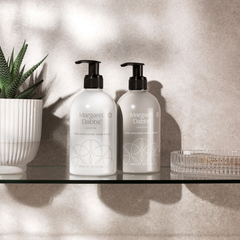 Image 2 for PURE Exfoliating Hand Wash 300ml