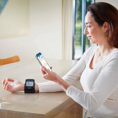 Image 5 for RS7 Wrist Blood Pressure Monitor
