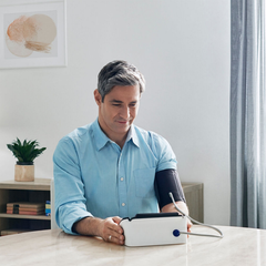 Image 3 for Complete blood pressure monitor with built-in ECG monitor