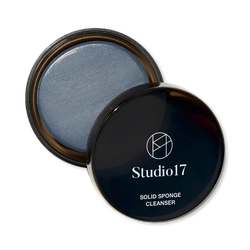 STUDIO17 Brush & Puff Cleanser