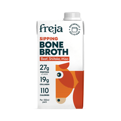 Freja Sipping Bone Broth Beef, Shiitake & Miso 500 ml