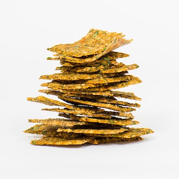 Keto8 Raw Carrot + Sesame CrackerSnacks 35g image 2