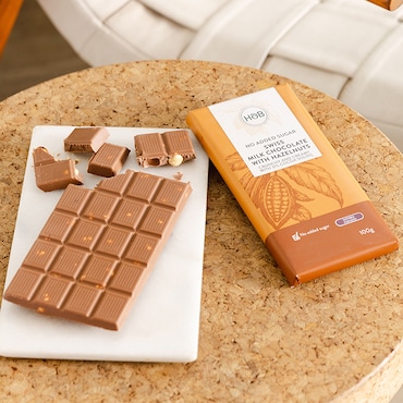 Holland & Barrett Swiss Milk Chocolate with Hazelnut 100g image 1