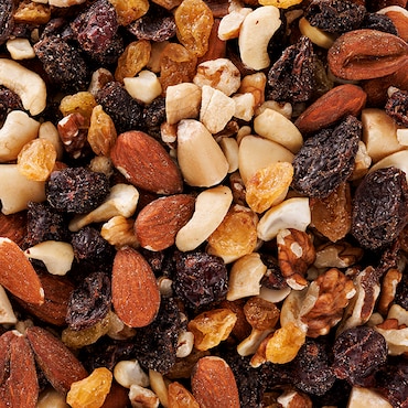 Holland & Barrett Mixed Nuts & Raisins 200g image 3