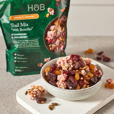 Holland & Barrett Immunity Trail Mix 210g image 3