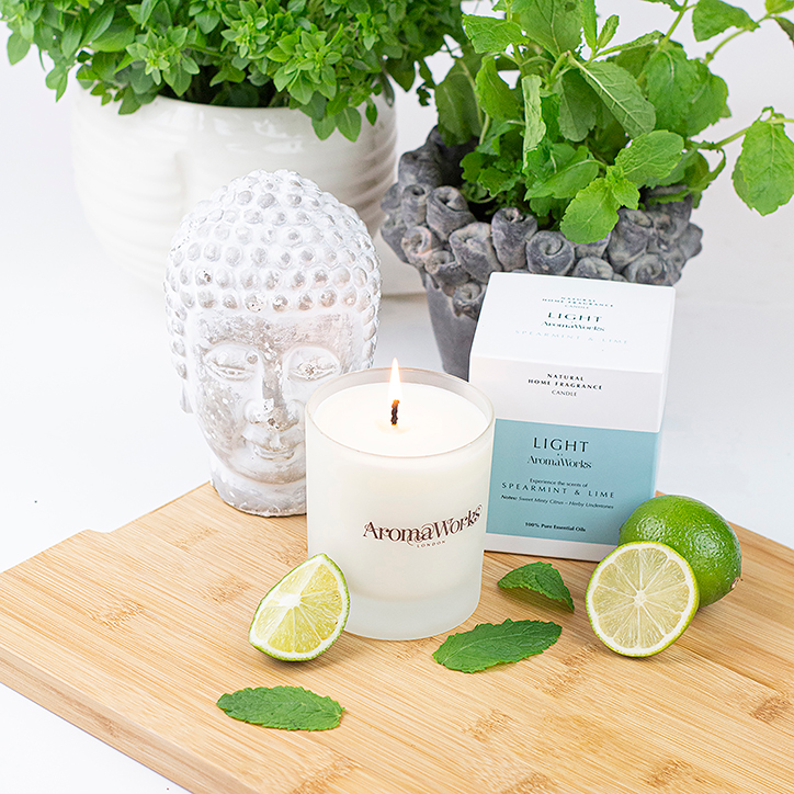 AromaWorks Spearmint & Lime Candle 220g image 4
