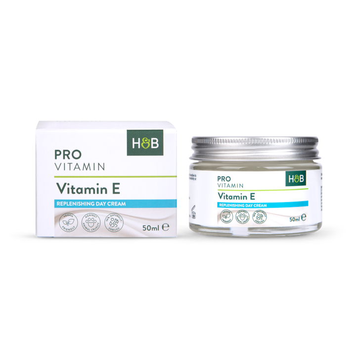 Holland & Barrett PRO Vitamin E Day Cream 50ml image 1