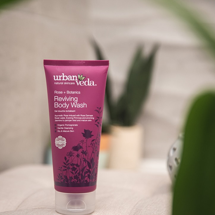 Urban Veda Reviving Body Wash 200ml image 3