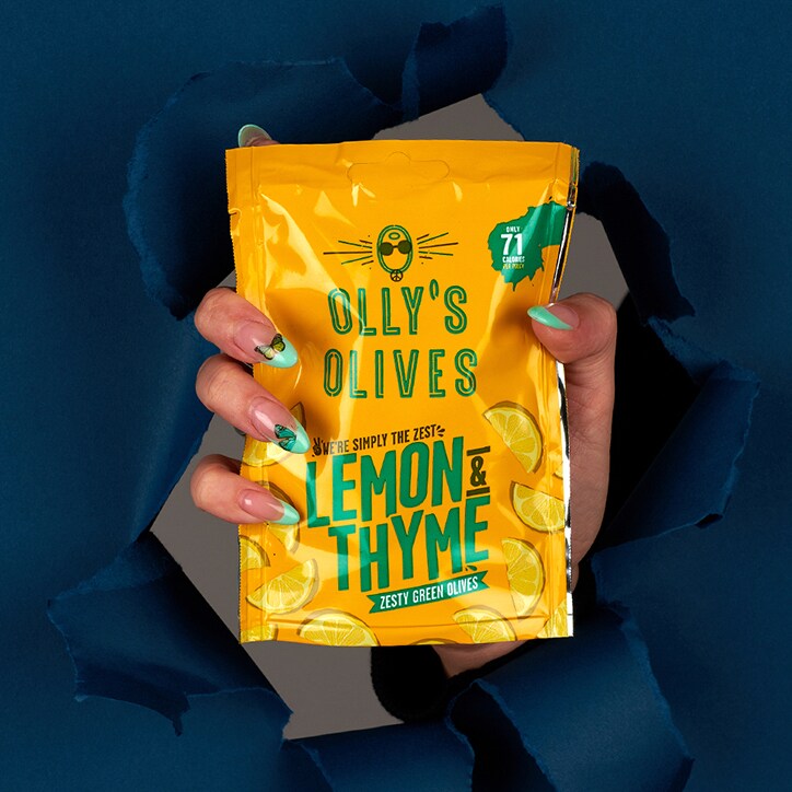 Olly's Olives Lemon & Thyme Olives 50g image 3