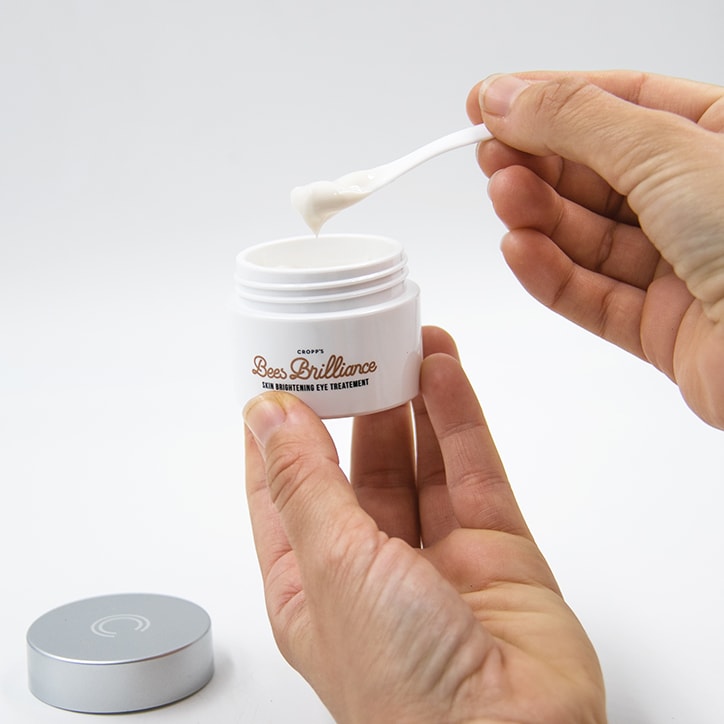Bees Brilliance Skin Brightening Eye Treatment 20g image 2