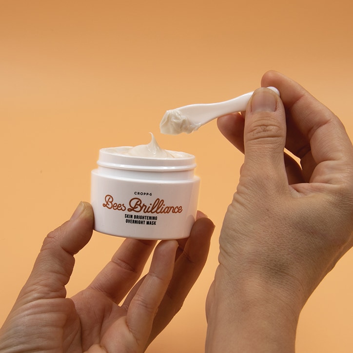 Bees Brilliance Skin Brightening Overnight Mask 30g image 2