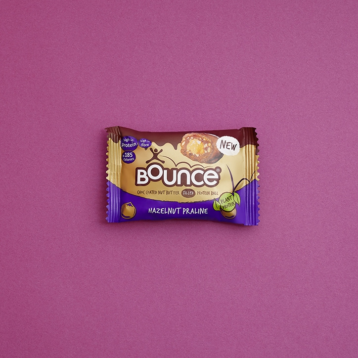 Bounce Dipped Chocolate Hazelnut Praline Protein Ball 40g-3