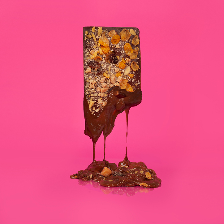 CRAVE Kitchen Sink Chocolate Bar 90g image 3
