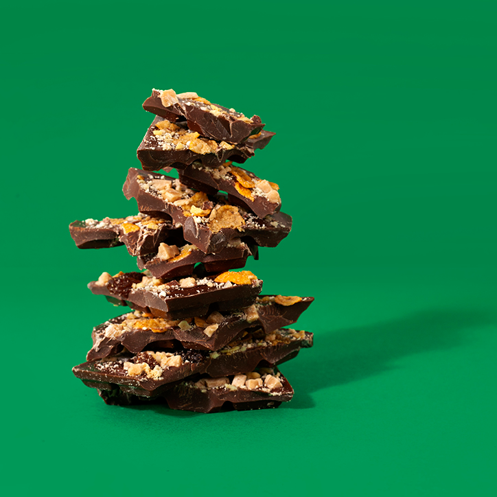 CRAVE Kitchen Sink Chocolate Bar 90g image 4