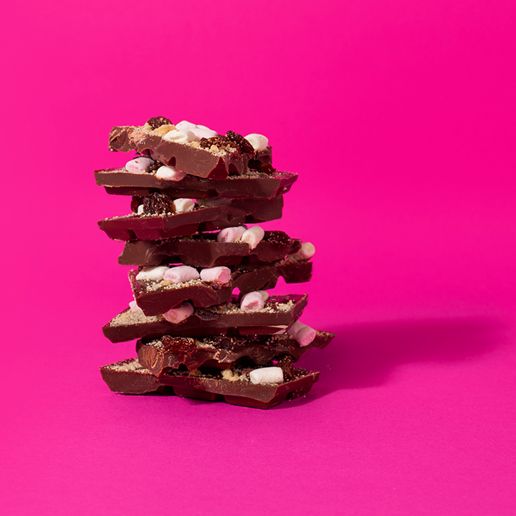 CRAVE Rocky Road Chocolate Bar 90g image 4