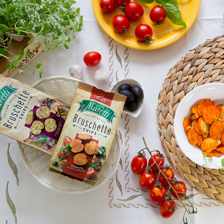 Maretti Tomato, Olives & Oregano Bruschetta Chips 150g image 2