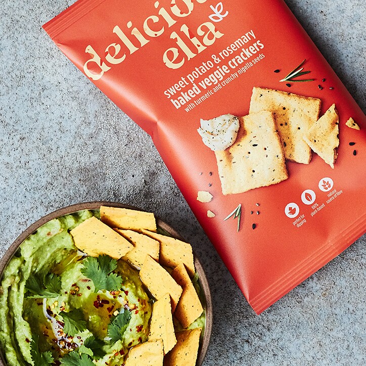 Deliciously Ella Sweet Potato and Rosemary Baked Veggie Chips 100g image 2