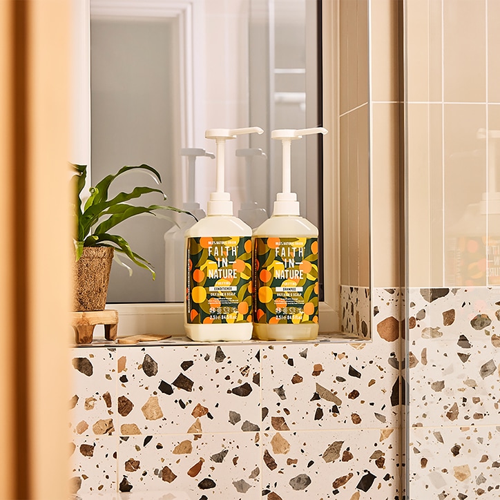 Faith in Nature Grapefruit & Orange Shampoo 2.5L image 5