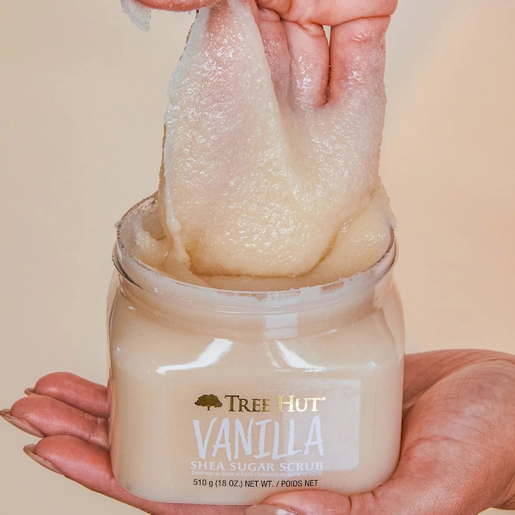 Tree Hut Vanilla Shea Sugar Scrub 510g image 3