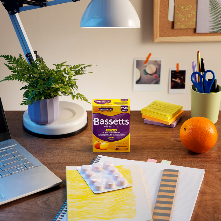 Bassetts Vitamins 12-18 Omega-3 & Multivitamins Citrus 30 Gummies image 4