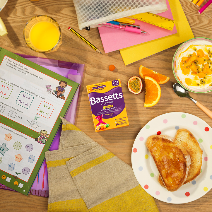 Bassetts Vitamins 7-11 Omega-3 & Multivitamins Tropical 30 Gummies image 4
