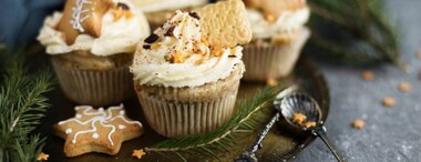 Quick and Easy Christmas Cupcakes