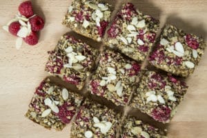 raspberry and oat bars