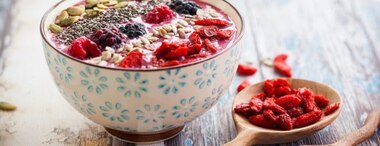 5 ways to supercharge your day with goji berries