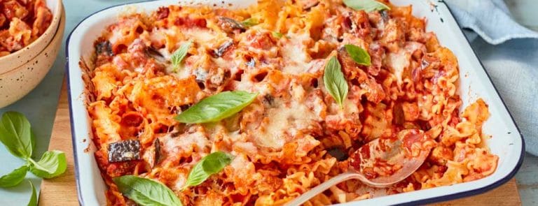 One Pot Dishes: Aubergine and Red Onion Quinoa Pasta Bake image