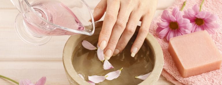 Home Remedies that Strengthen Brittle Nails