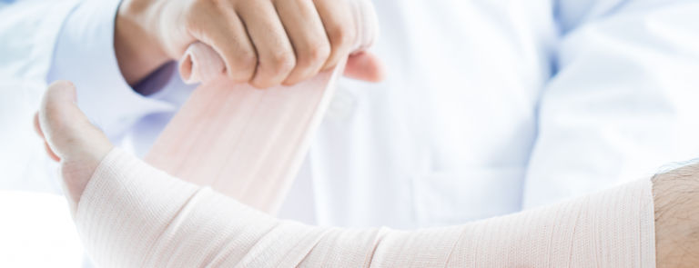 Sprain vs strain – What’s the difference? image