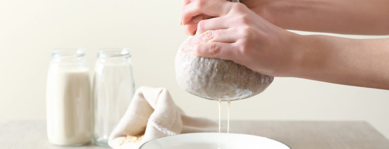 How to make oat milk. Oat milk recipe
