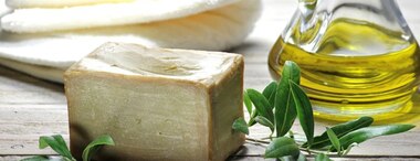 Olive Oil Uses & Benefits For The Face